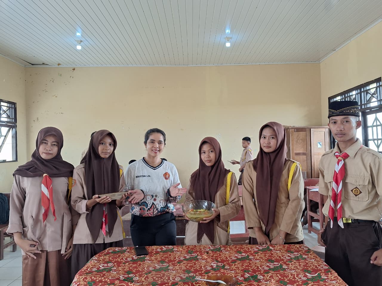 SMK Negeri 1 Katingan Kuala Lestarikan Kuliner Tradisional Lewat Praktik Mapel Mulok